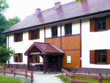 TORUŃ/ Modernizacja budynku dydaktycznego i budynku schroniska na terenie Osady Leśnej Barbarka przy ulicy Przysieckiej 13"