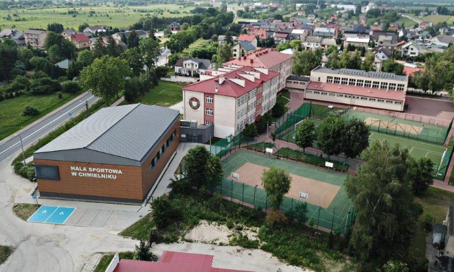 Szkoła Podstawowa Nr 1 Chmielnik Rozbudowa Szkoły Podstawowej im. Stefana Żeromskiego w Chmielniku o